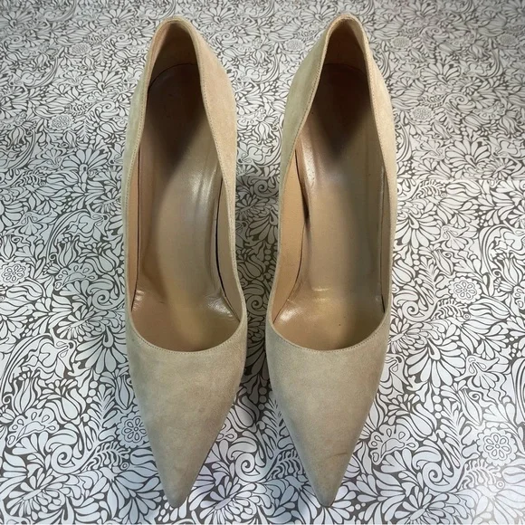 Gucci Beige Suede Malibu Bamboo Heel Pointed Toe Pumps - Picture 4 of 14